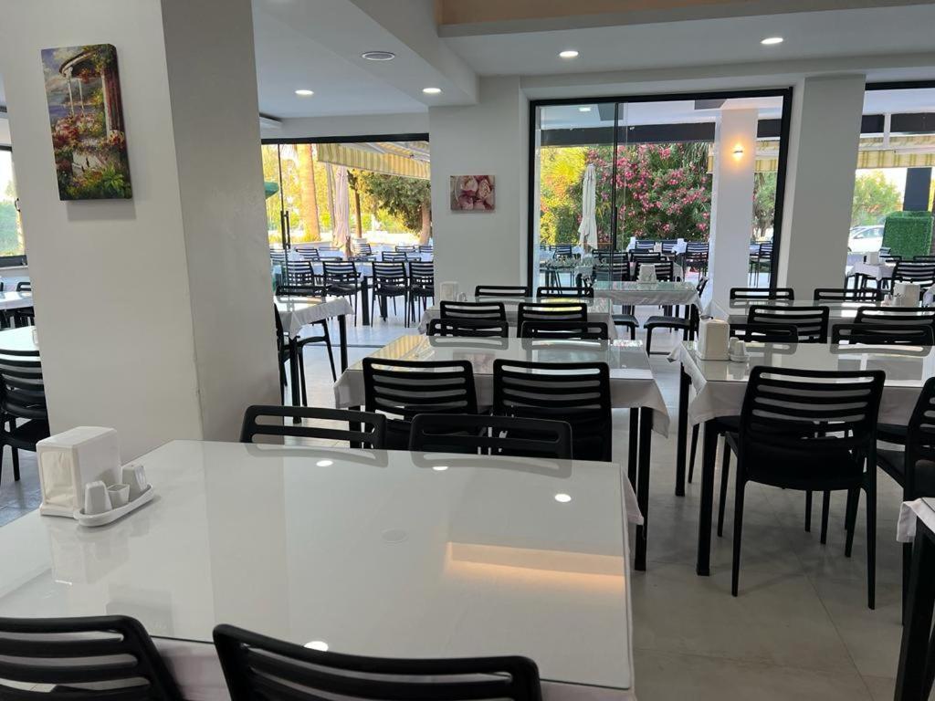 Palmila Butik Otel Сіліфке Екстер'єр фото