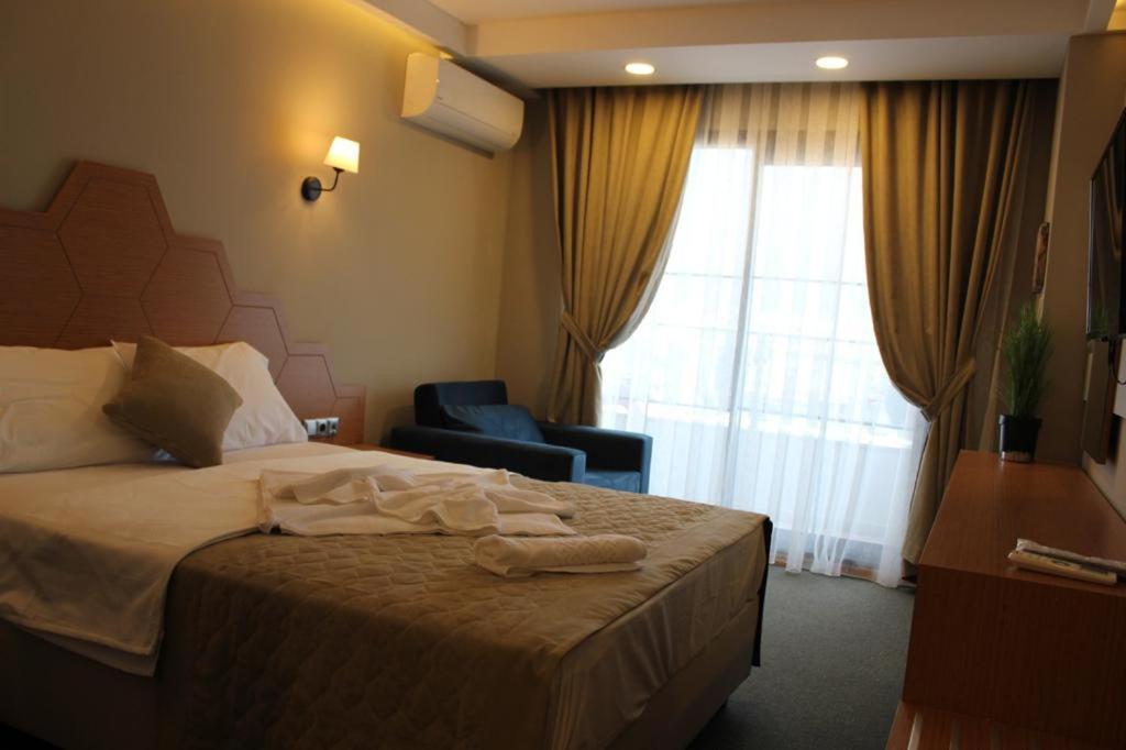 Palmila Butik Otel Сіліфке Екстер'єр фото